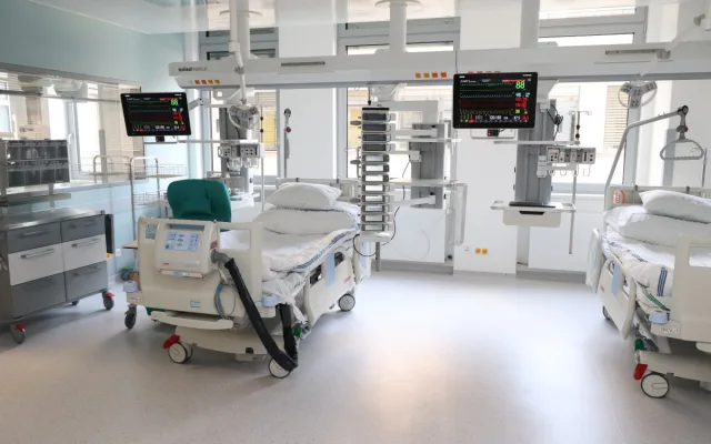 Fakultní nemocnice Plzeň dvojnásobila za 180 milionů počet lůžek kardiologie
