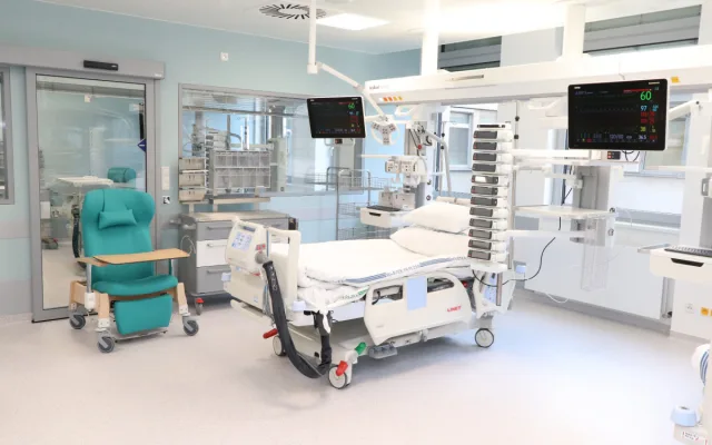 Fakultní nemocnice Plzeň dvojnásobila za 180 milionů počet lůžek kardiologie