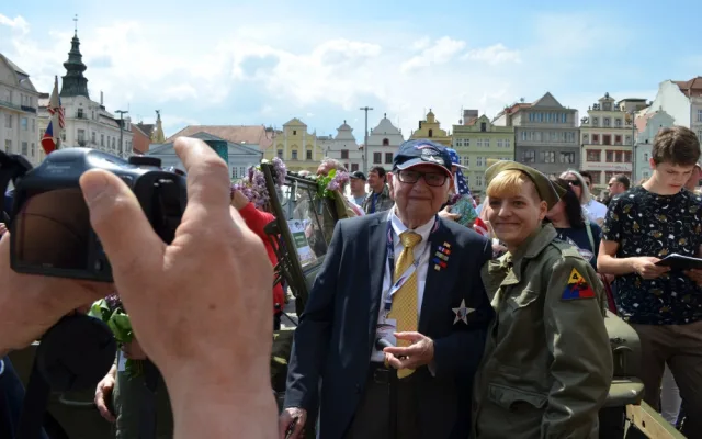 Ve věku 100 let zemřel válečný veterán a osvoboditel Plzně Herman Geist