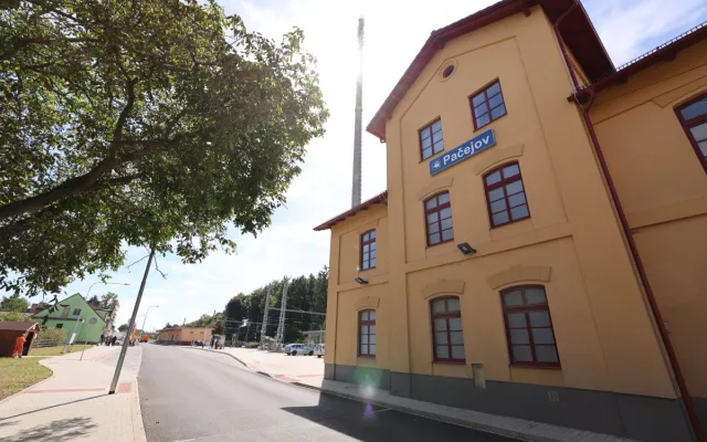 Ukázkový přestupní terminál za 25 milionů má malá obec na Klatovsku
