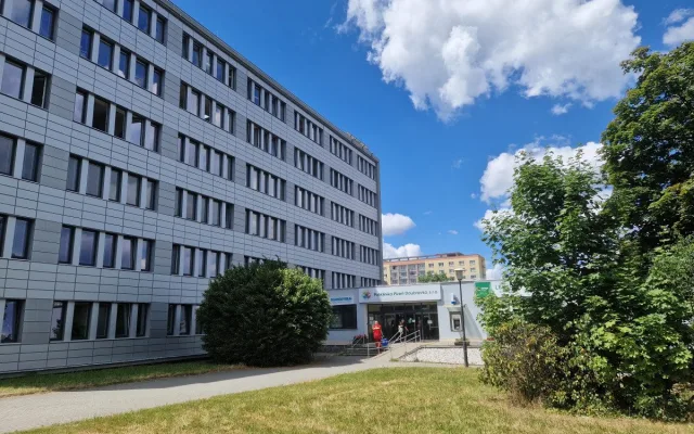 Rodiče tisíců dětí o svého pediatra nepřijdou, obvod pro ně našel dočasné prostory