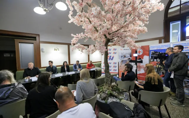 Plzeň jako první na světě zdarma nabízí trénink první pomoci s virtuální realitou