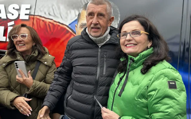 Babiš šel na akci ANO v Plzni do ostrého konfliktu se studenty. Došlo i na Jezulátko