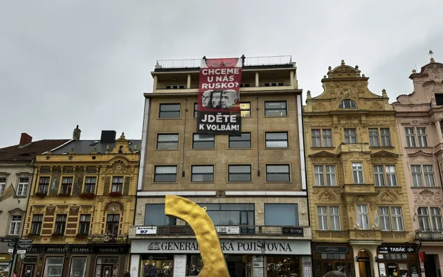 Babiš šel na akci ANO v Plzni do ostrého konfliktu se studenty. Došlo i na Jezulátko