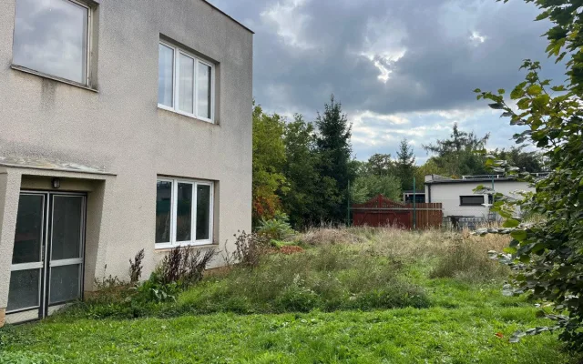 Interaktivní kuchyňka i nová pěšina, obvod pokračuje v plnění přání obyvatel Trojky