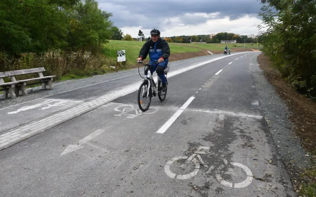 FOTO: Je hotovo. Plzeň dokončila poslední úsek železniční cyklostezky