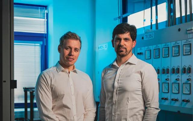 Aleš Hromádka a Martin Sirový společně vymýšlejí, jak mohou teplárny a elektrárny ušetřit peníze i životní prostředí