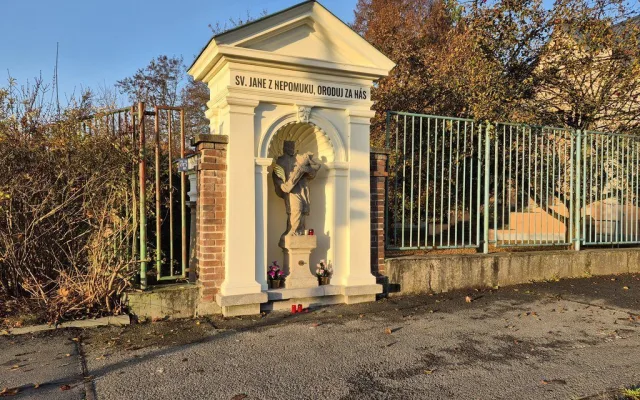 Město za milion korun opravilo malou kapličku z roku 1901