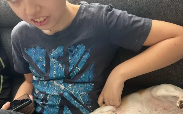 Život plný nejistoty s těžkou nemocí. Čtrnáctiletý Lukáš stále čeká na svou diagnózu