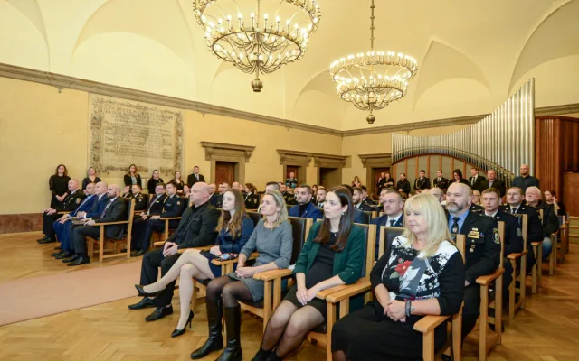 FOTO: Hrdinové, kteří žijí mezi námi. Na plzeňské radnici bylo oceněno 22 statečných