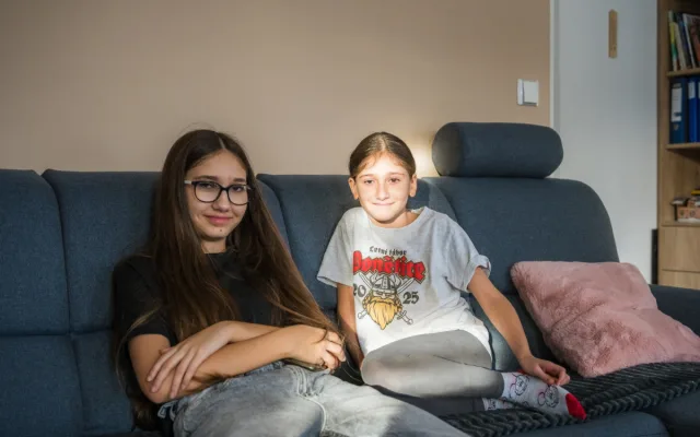 FOTO: Sourozenci z dětského domova ve Staňkově bydlí v novém komunitním domě