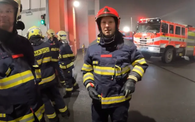 Symbolický požár na rozloučenou. Úspěšný velitel tachovských hasičů odešel do civilu