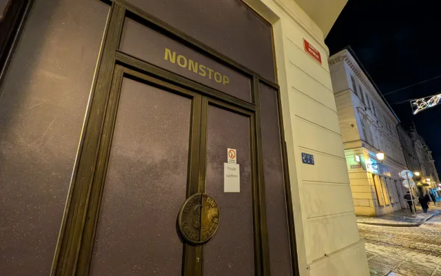 Kasino na rohu náměstí Republiky a Solní ulice už má definitivně zavřeno