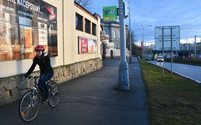 Obrovský provoz na cyklostezkách v Plzni. Sčítače zaznamenaly statisíce průjezdů za rok