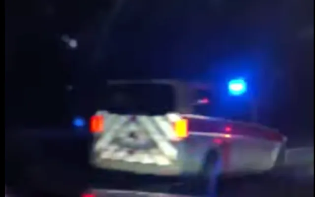 Šlo o minuty. Policie eskortovala po D5 německou sanitku jedoucí pro srdce do Prahy