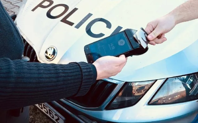 Bič na neplatiče pokut funguje. Policie zabavuje registrační značky přímo na silnici