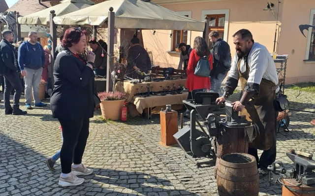 Vyhlášení nožíři z Česka i ze zahraničí předvedou své umění na populární přehlídce