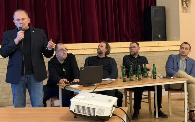 Starosta Blovic Robert Zelenka na setkání s občany