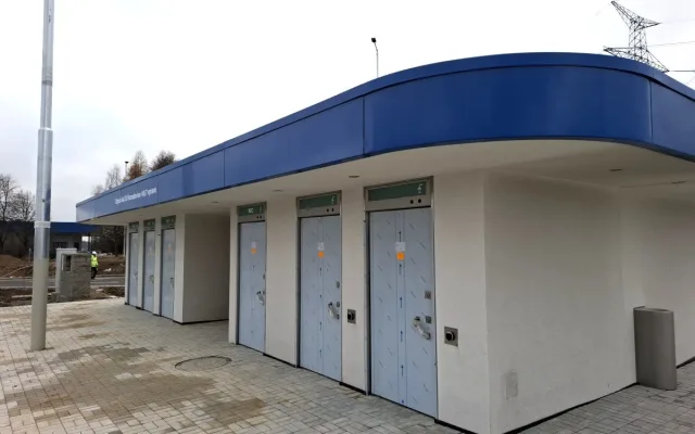 Pravá část dálniční odpočívky prošla modernizací loni