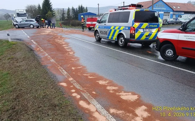 Nehoda v úseku mezi Klatovy a Kdyní,