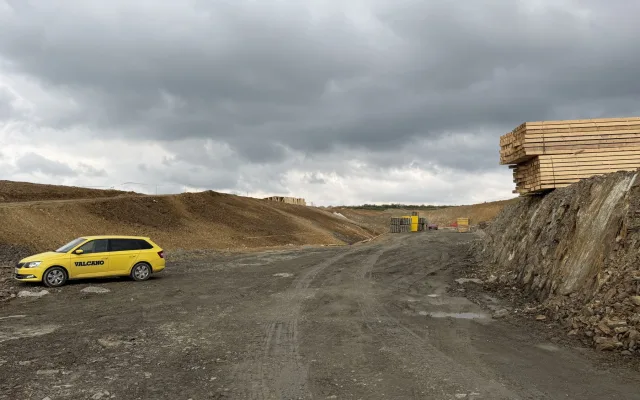 Archeologové zpomalili stavbu obchvatu Přeštic. Hotovo bude o osm měsíců později