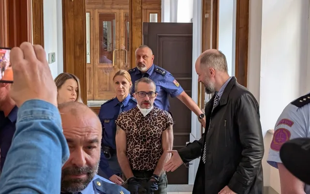 Soud zatím nerozhodl o vydání německé extremistky, Marla přirovnala Bory k Alcatrazu
