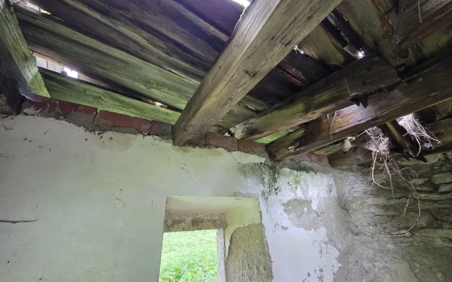 Stav kaple před začátkem záchranných prací.