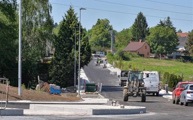 Řidiči si mohou oddechnout, nebezpečná a nepřehledná křižovatka je minulostí