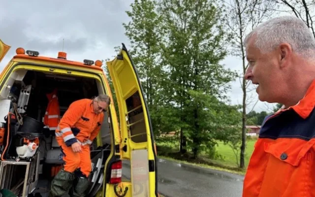Nové využití pro vyřazené sanitky. Pomáhají při údržbě mostů v Plzeňském kraji