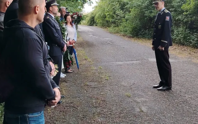 Památku policisty Jiřího Hrubého uctili jeho kolegové společně s rodinou