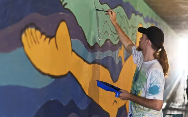 Festival WALLZ rozzářil ulice města, malby ozdobily budovy i vozovku