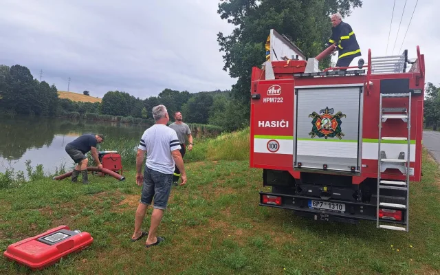 Problém s úhynem ryb řeší i Malesice, foto: Aleš Tolar