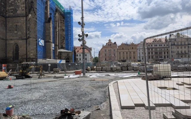 NPÚ najednou změnil názor, reaguje město na ostrou kritiku úprav náměstí