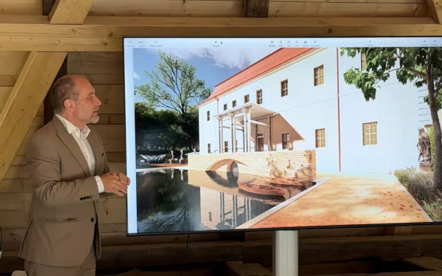 Architekt Přemysl Kokeš představuje vizualizace zámku a zahrady