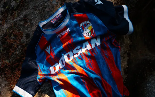 Odkaz na přírodu, průmysl i pivo. FC Viktoria Plzeň představila nové dresy