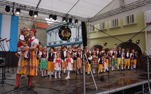Největší a nejstarší národopisná akce se blíží, město ukázalo novou pamětní medaili