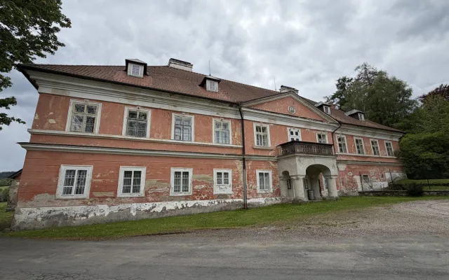 Zámek Kundratice