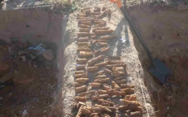 Archeologové vykopali tisíce kusů nebezpečné munice, likvidace trvala celé dny