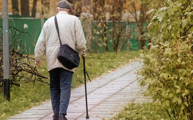 Nemoc komplikuje seniorovi život, opakovaně ho zachraňovali strážníci
