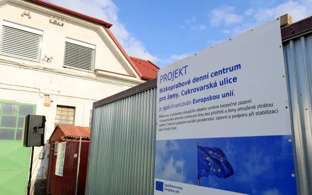 Město staví centrum pro bezdomovkyně za 70 milionů, vznikne i poradna pro cizince