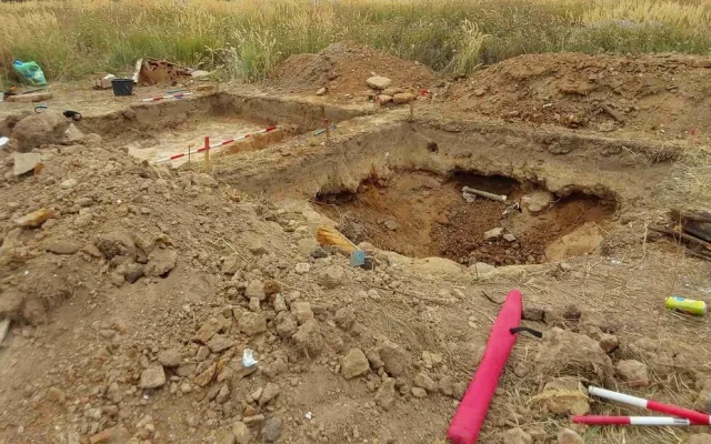 Archeologové vykopali tisíce kusů nebezpečné munice, likvidace trvala celé dny
