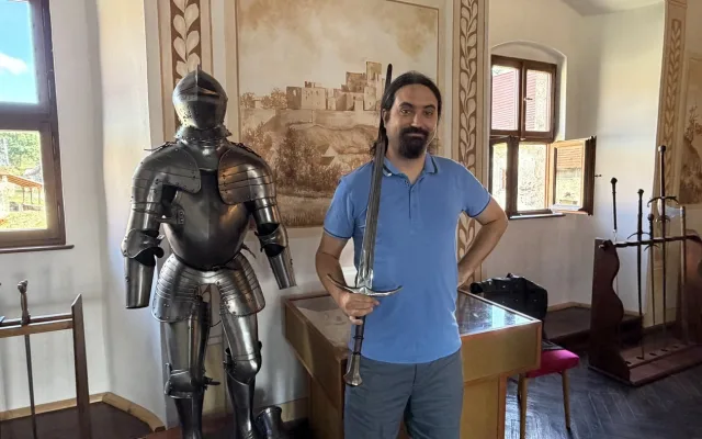 Expozice věnovaná historickému šermu se zbrojnicí