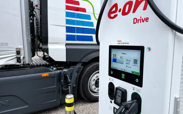 E.ON jako první v Česku zvedá laťku dobíjení na rekordních 600 kilowattů