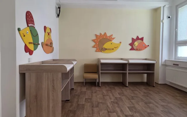 Rodiče tisíců dětí o své pediatričky nepřišli. Mají nové prostory v bývalém úřadu