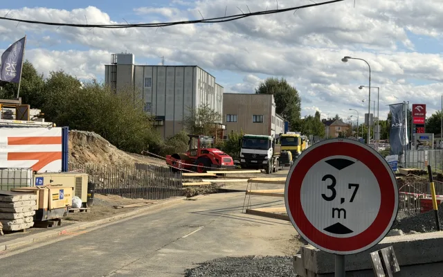 Obávaná gilotina je už minulostí. Na jejím místě už vzniká nový a vyšší most