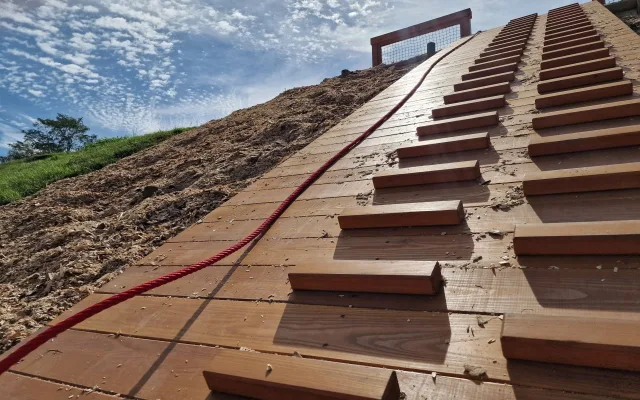 U Ježíška otevřeli dětský park. Prostoru vévodí čtyřmetrová skluzavka