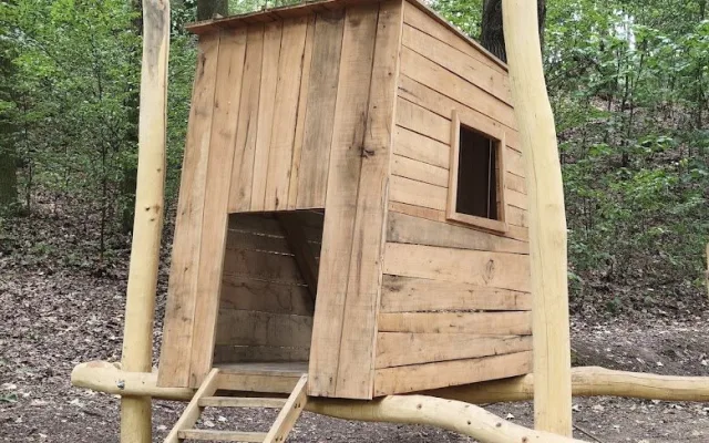 Klatovský les Hůrka láká na nové prvky. Zabaví rodiny i seniory