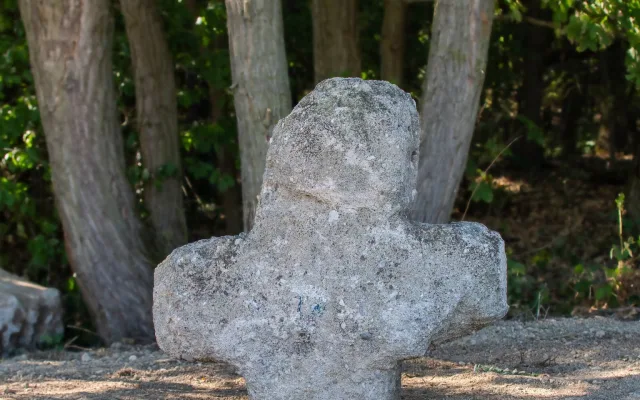 Nové místo kříže nad Lhotkou