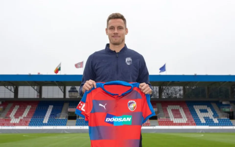 Lukáš Kalvach odchází ze Sigmy. V Plzni podepsal tříletou smlouvu.