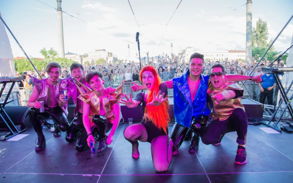 DasFest veze do Plzně hudebníky z Čech a Německa. Dorazí i královna electro swingu Alice Francis.